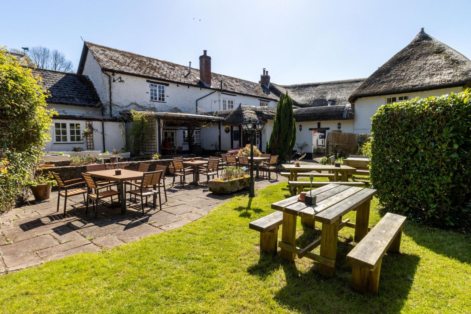 New Inn Crediton Exteriér fotografie